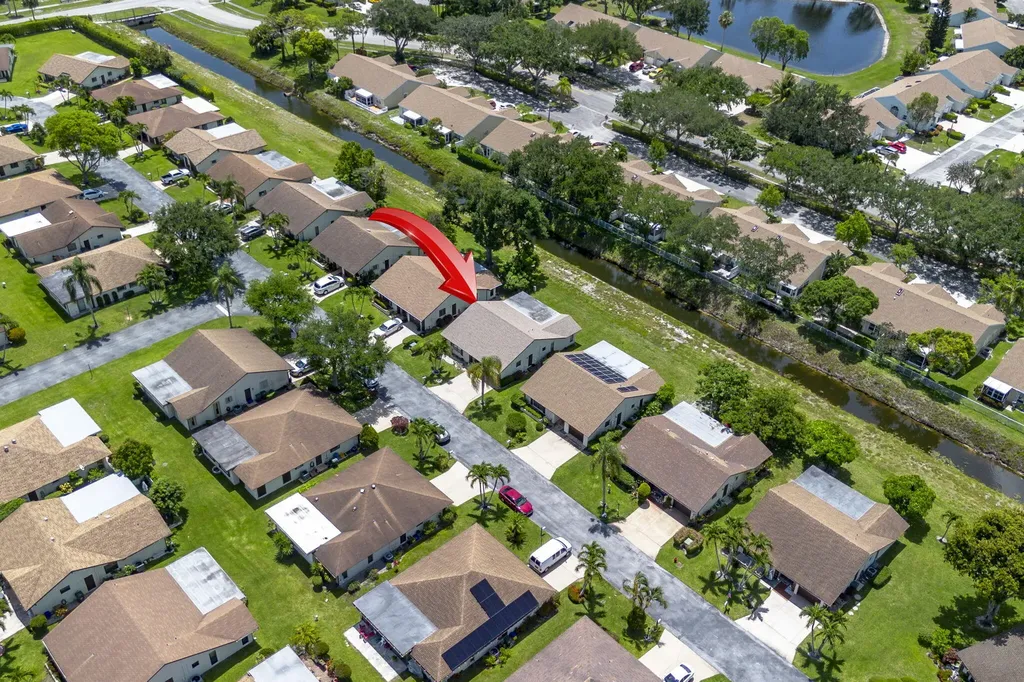 6320 Lakemont Circle Greenacres FL 33463