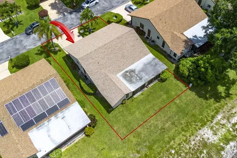 6320 Lakemont Circle Greenacres FL 33463