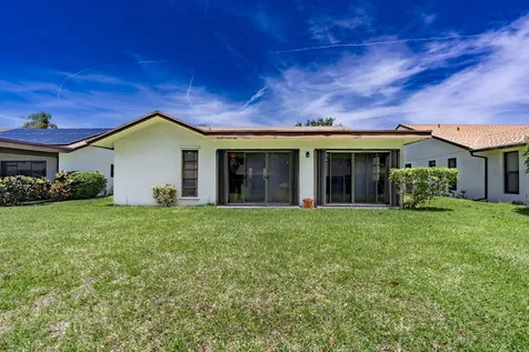6320 Lakemont Circle Greenacres FL 33463