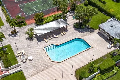 6320 Lakemont Circle Greenacres FL 33463