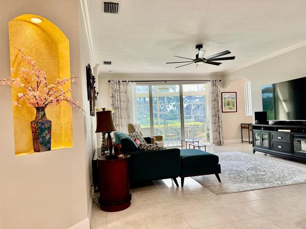 8082 Aberdeen Drive Boynton Beach FL 33472
