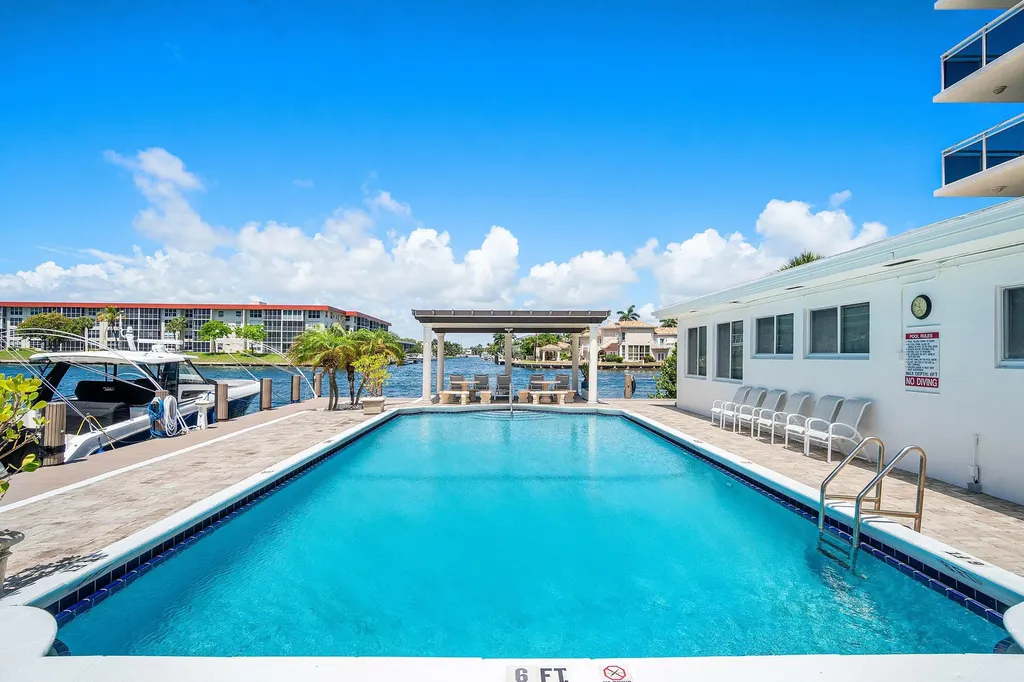 1160 Hillsboro Mile Hillsboro Beach FL 33062