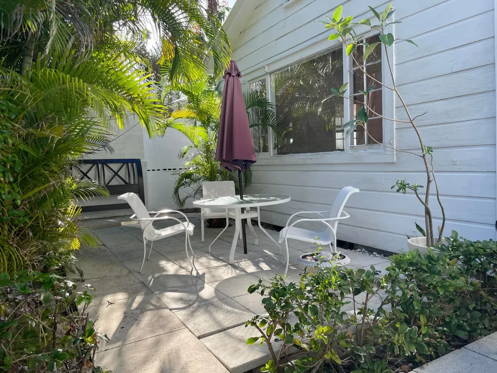 150 Australian Avenue Palm Beach FL 33480