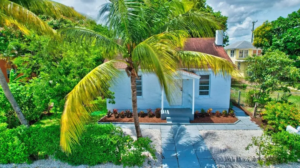 415 N H Street Lake Worth Beach FL 33460
