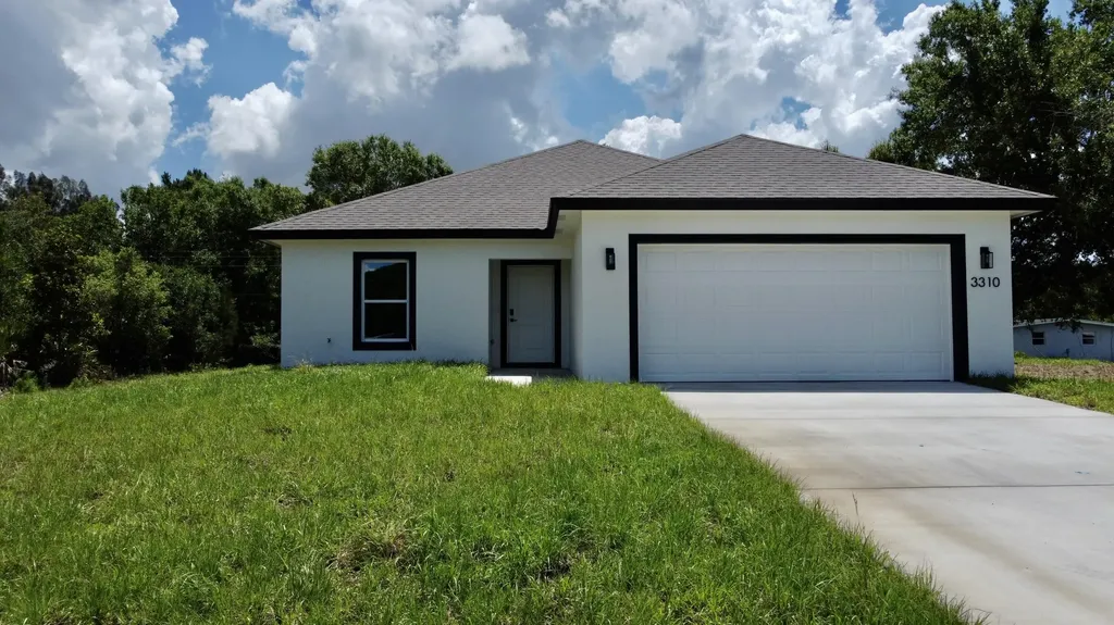 3310 NW 21st Avenue Okeechobee FL 34972