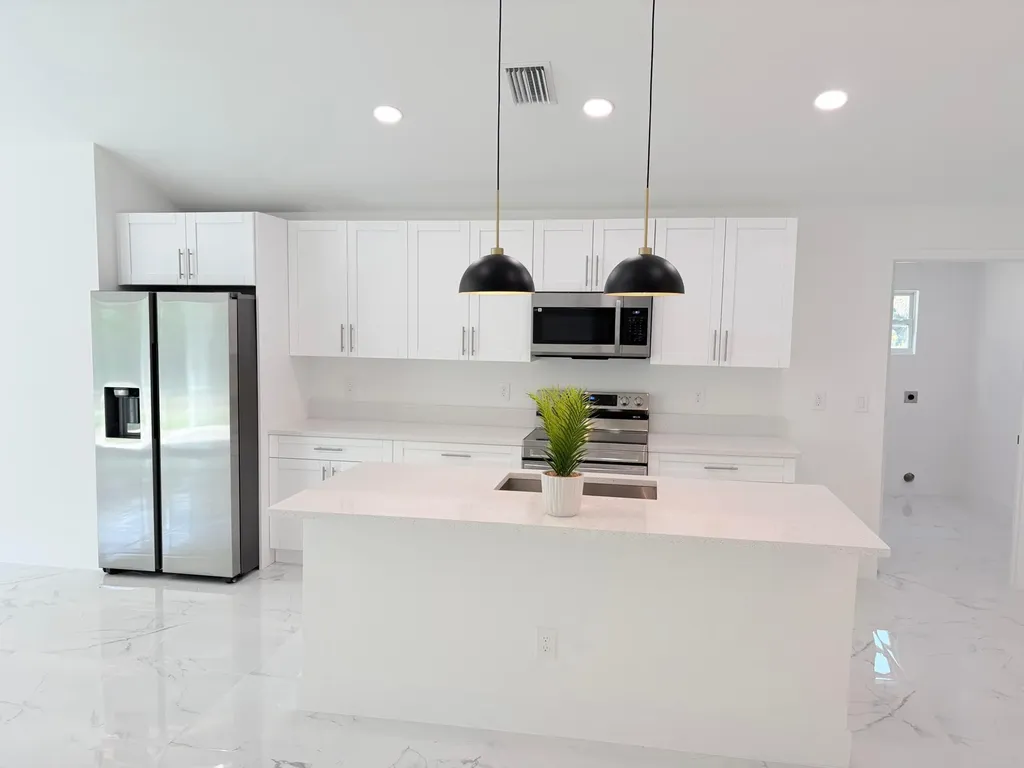 3310 NW 21st Avenue Okeechobee FL 34972