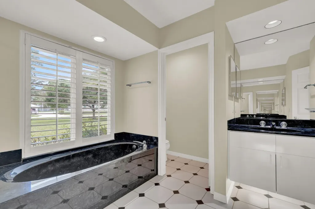 16026 N 75th Avenue Avenue N Palm Beach Gardens FL 33418