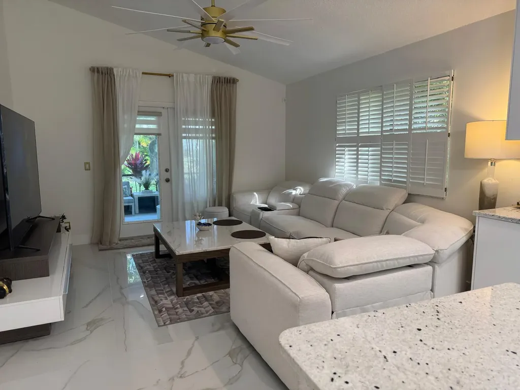 544 NW 38th Avenue Deerfield Beach FL 33442