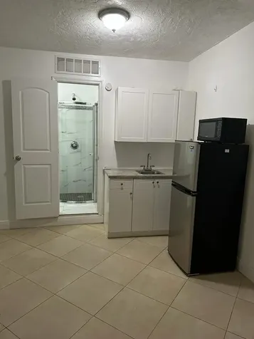 6861 Park Street Hollywood FL 33024