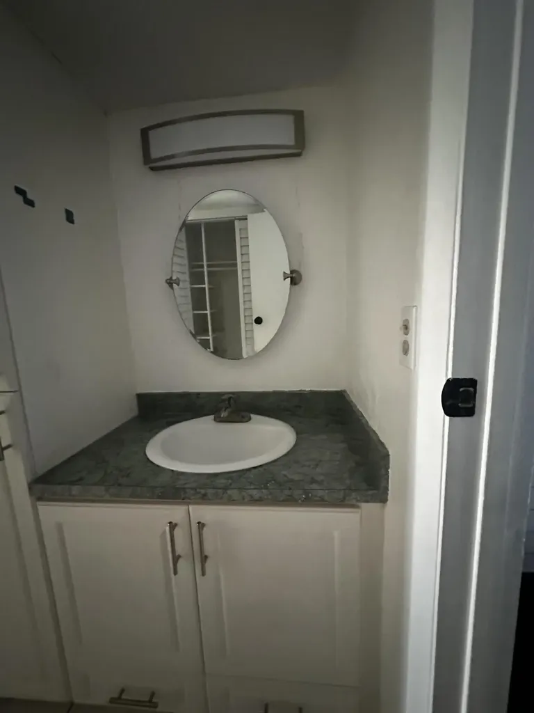13707 Kendale Lakes Circle Miami FL 33183