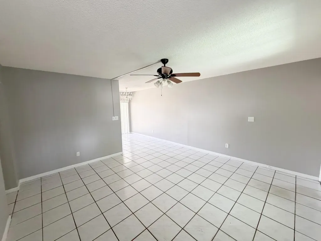 320 SW 1st Street Pompano Beach FL 33060