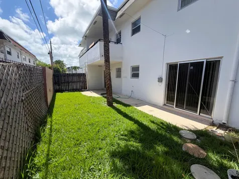 320 SW 1st Street Pompano Beach FL 33060