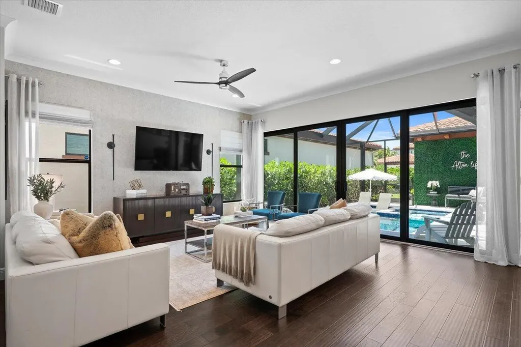 8039 Hobbes Way Palm Beach Gardens FL 33418