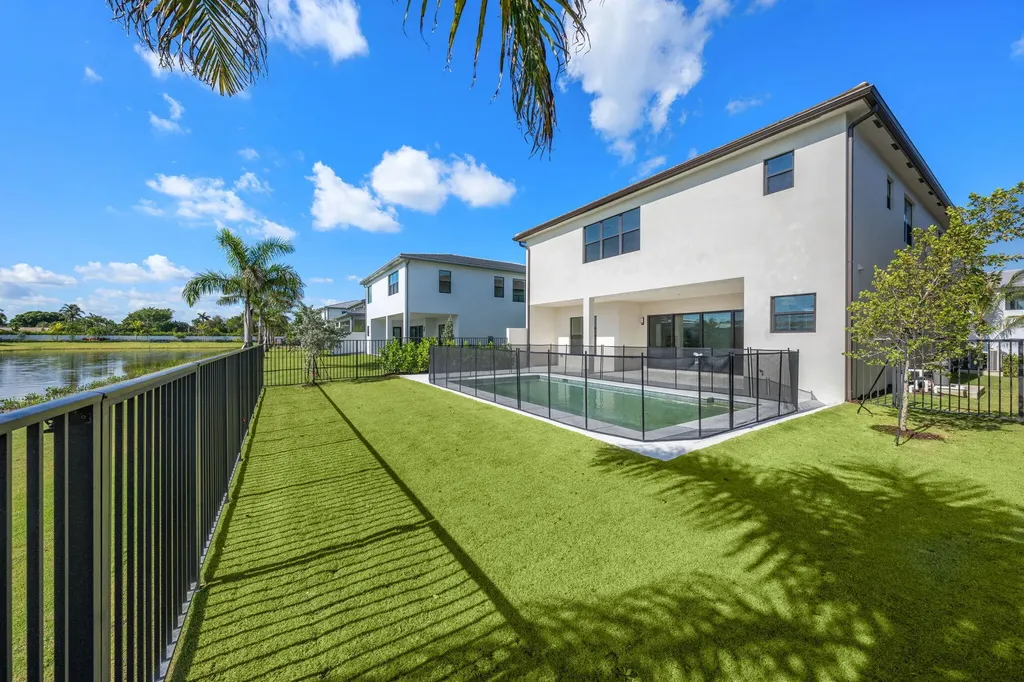 20414 Juniper Bay Avenue Boca Raton FL 33434