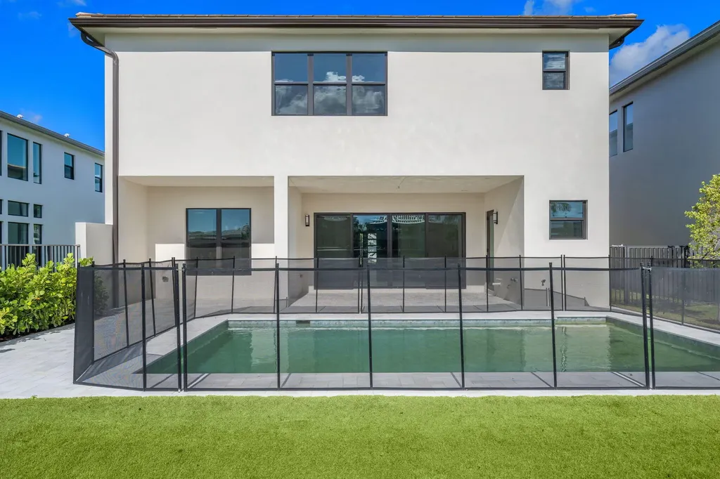 20414 Juniper Bay Avenue Boca Raton FL 33434