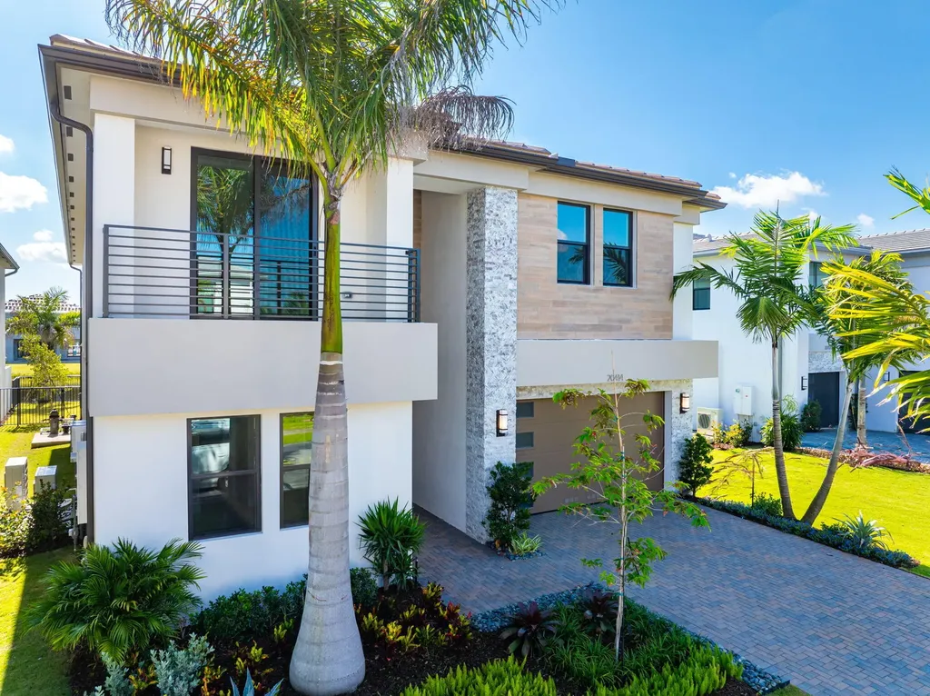 20414 Juniper Bay Avenue Boca Raton FL 33434