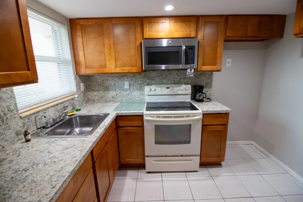 9621 Sunrise Lakes Boulevard Sunrise FL 33322