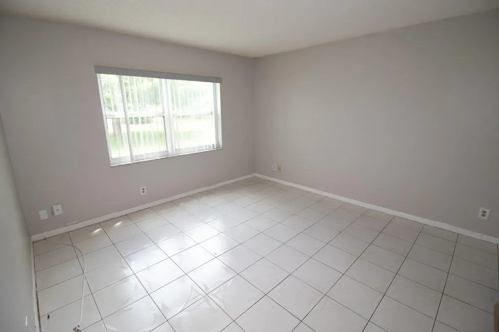 9621 Sunrise Lakes Boulevard Sunrise FL 33322