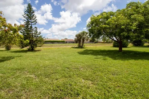 9621 Sunrise Lakes Boulevard Sunrise FL 33322