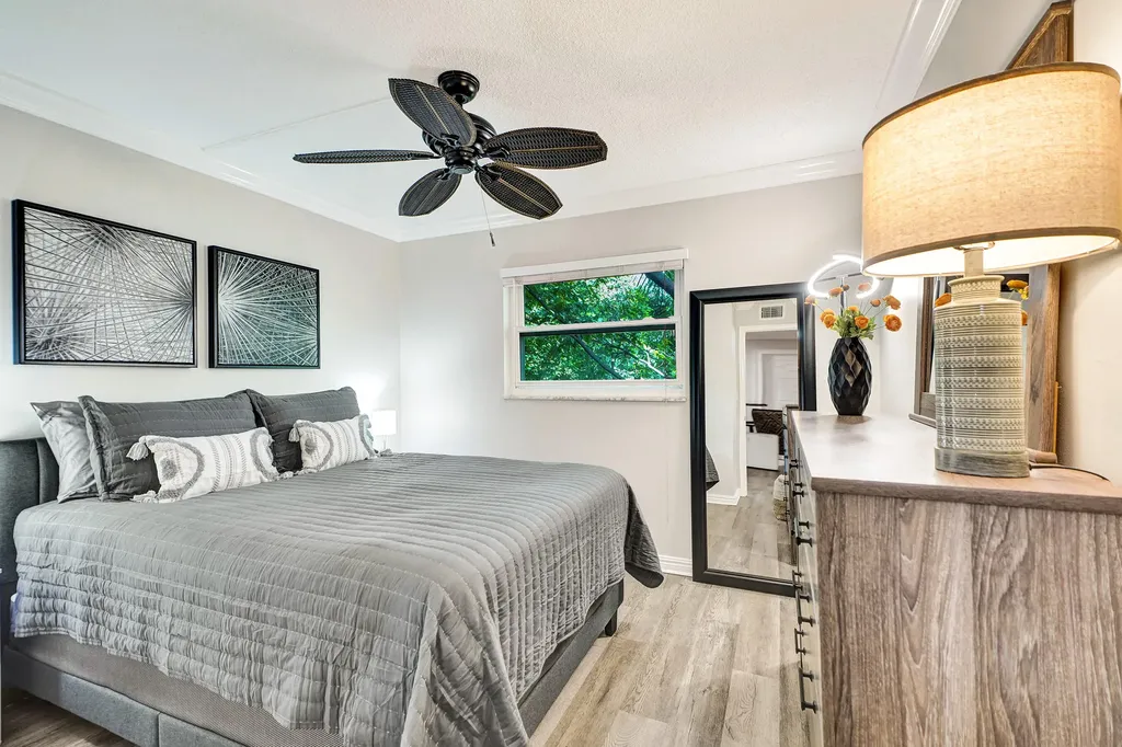 1125 NE 16th Place Fort Lauderdale FL 33305
