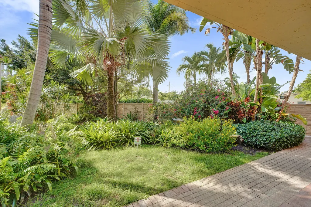 1125 NE 16th Place Fort Lauderdale FL 33305