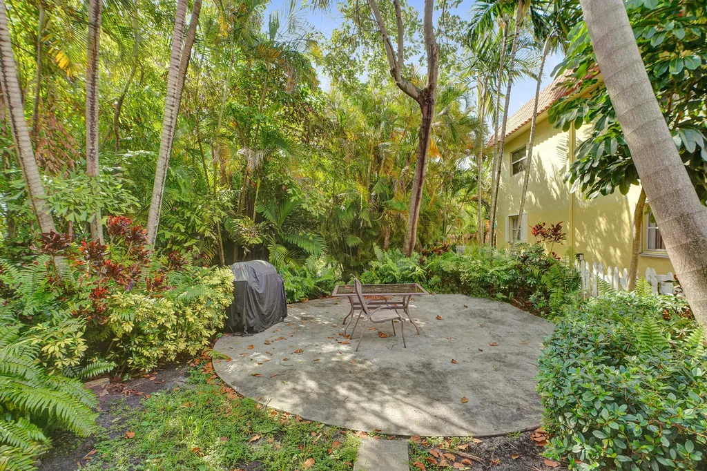 1125 NE 16th Place Fort Lauderdale FL 33305