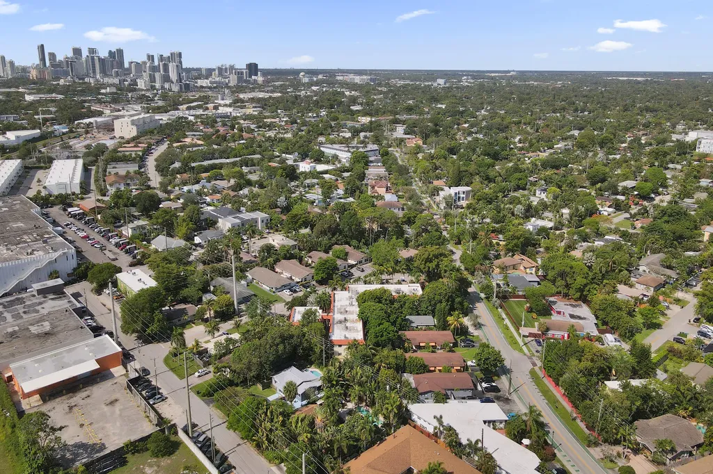 1125 NE 16th Place Fort Lauderdale FL 33305