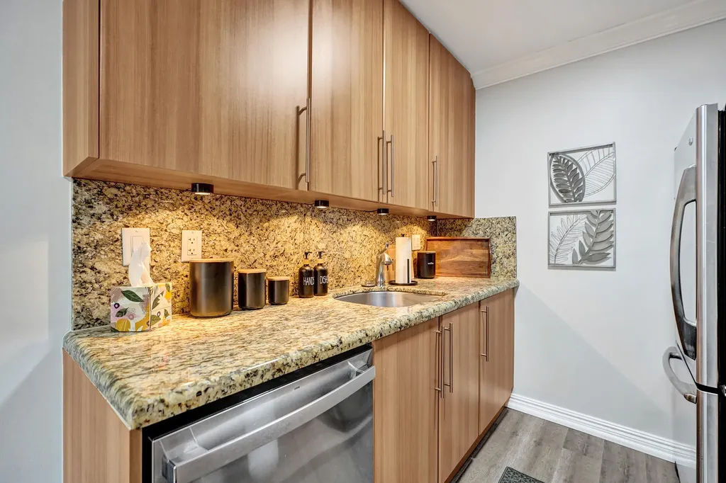 1125 NE 16th Place Fort Lauderdale FL 33305
