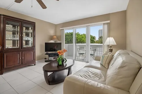 550 Bayshore Drive Fort Lauderdale FL 33304