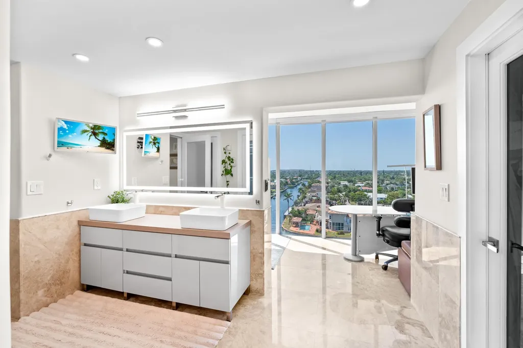 1160 Hillsboro Mile Hillsboro Beach FL 33062