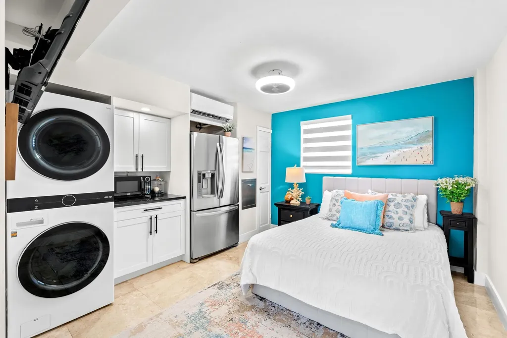 1160 Hillsboro Mile Hillsboro Beach FL 33062