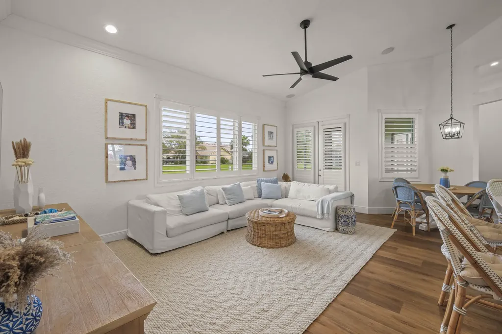15705 Meadow Wood Drive Wellington FL 33414