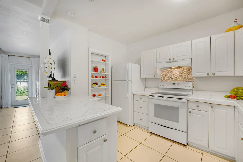 1236 NE 13th Avenue Fort Lauderdale FL 33304