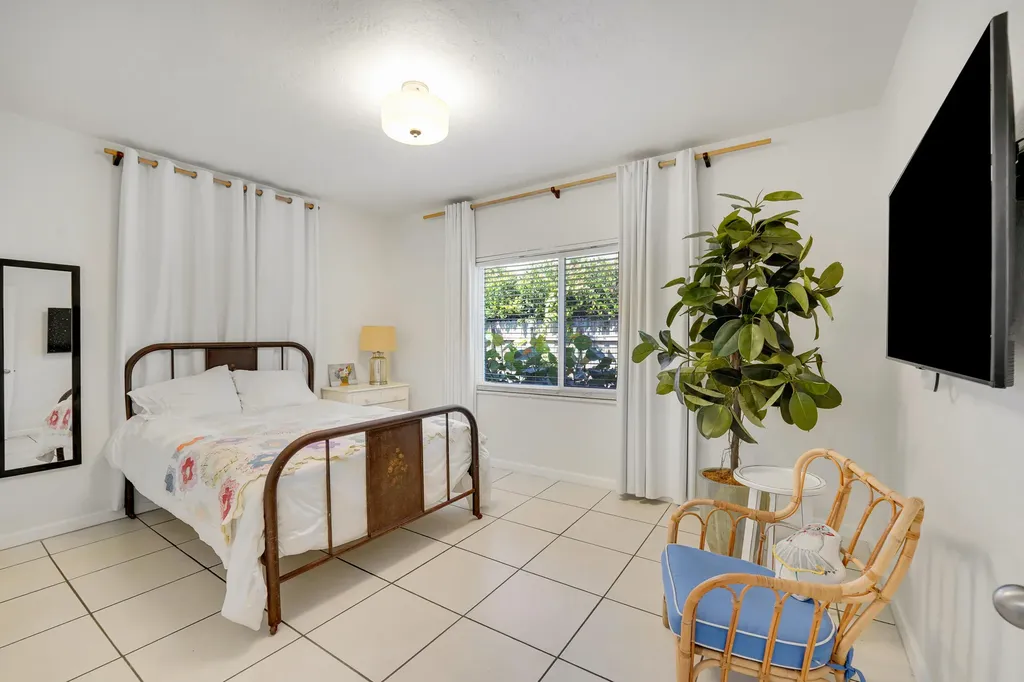 1236 NE 13th Avenue Fort Lauderdale FL 33304
