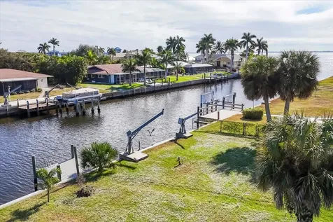 4430 Gardner Port Charlotte FL 33952