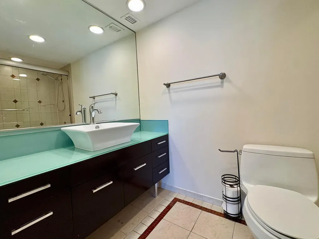 5700 NW 2nd Boca Raton FL 33487