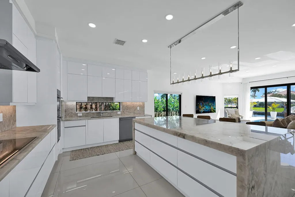 2888 NE 33rd Street Lighthouse Point FL 33064