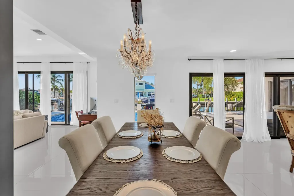2888 NE 33rd Street Lighthouse Point FL 33064