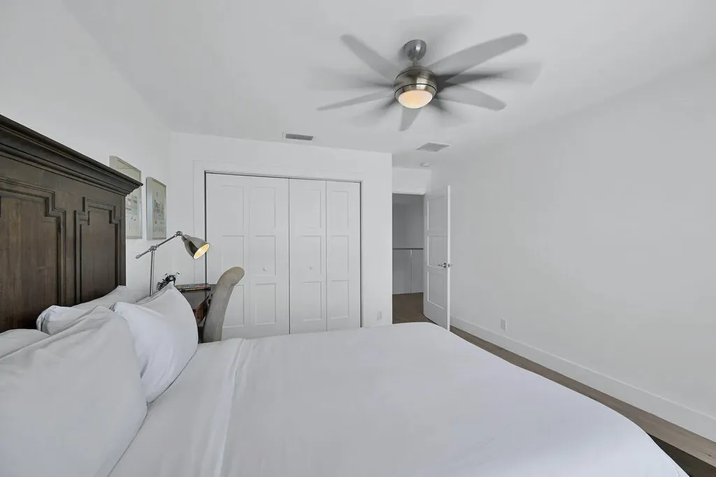 2888 NE 33rd Street Lighthouse Point FL 33064