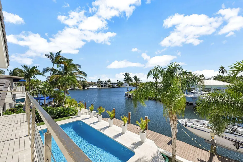 2888 NE 33rd Street Lighthouse Point FL 33064