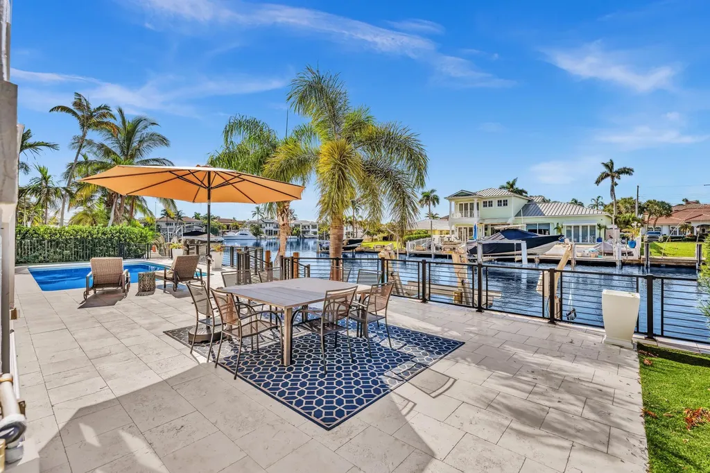 2888 NE 33rd Street Lighthouse Point FL 33064