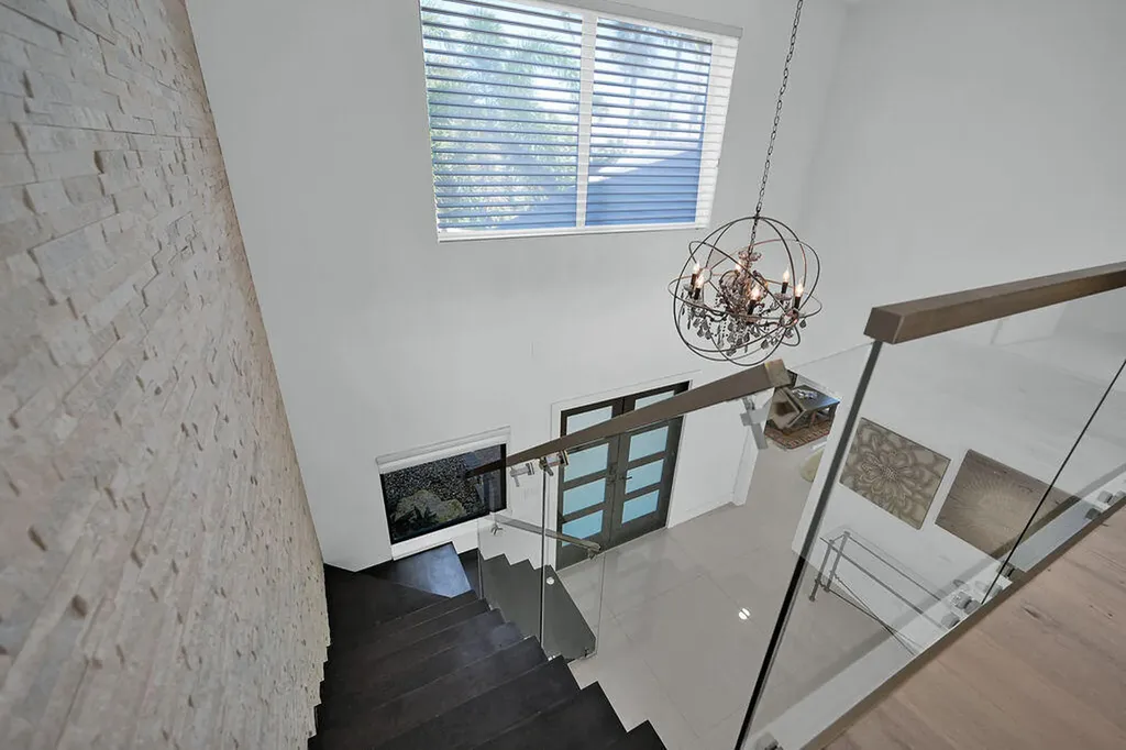 2888 NE 33rd Street Lighthouse Point FL 33064