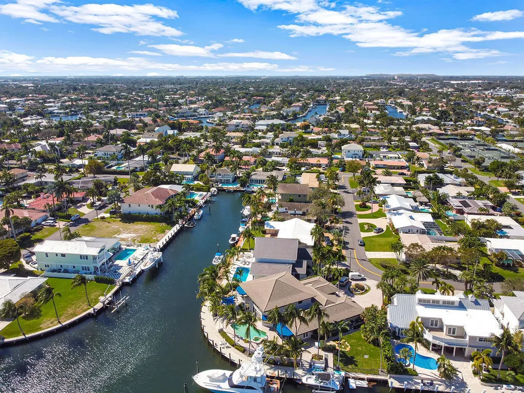 2888 NE 33rd Street Lighthouse Point FL 33064