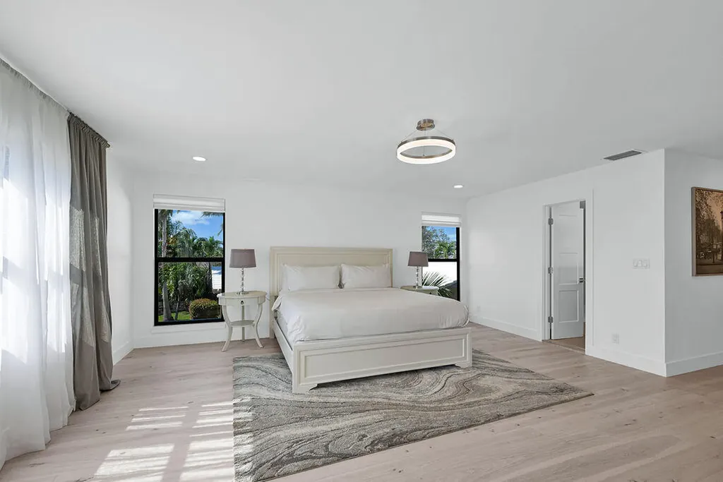 2888 NE 33rd Street Lighthouse Point FL 33064