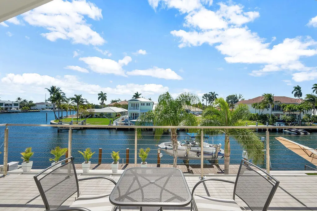 2888 NE 33rd Street Lighthouse Point FL 33064