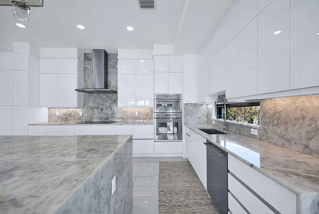 2888 NE 33rd Street Lighthouse Point FL 33064