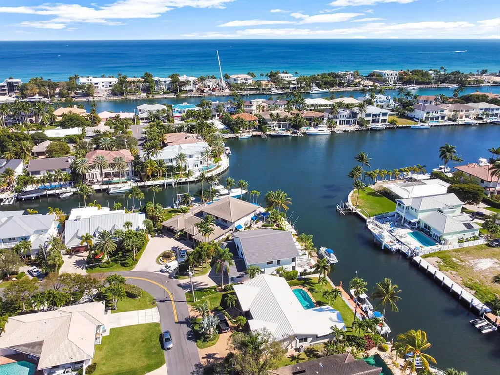 2888 NE 33rd Street Lighthouse Point FL 33064