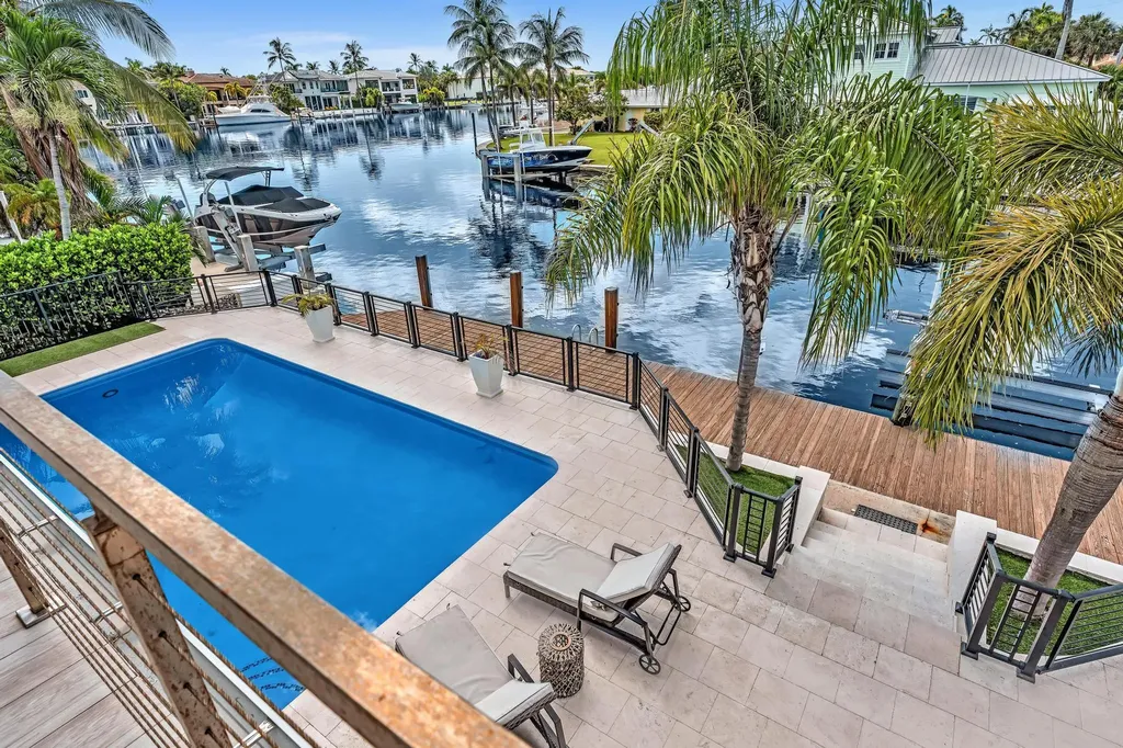 2888 NE 33rd Street Lighthouse Point FL 33064
