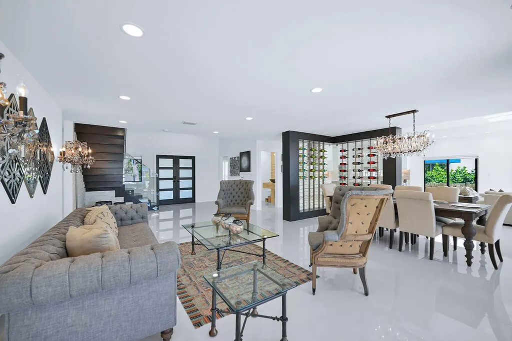2888 NE 33rd Street Lighthouse Point FL 33064