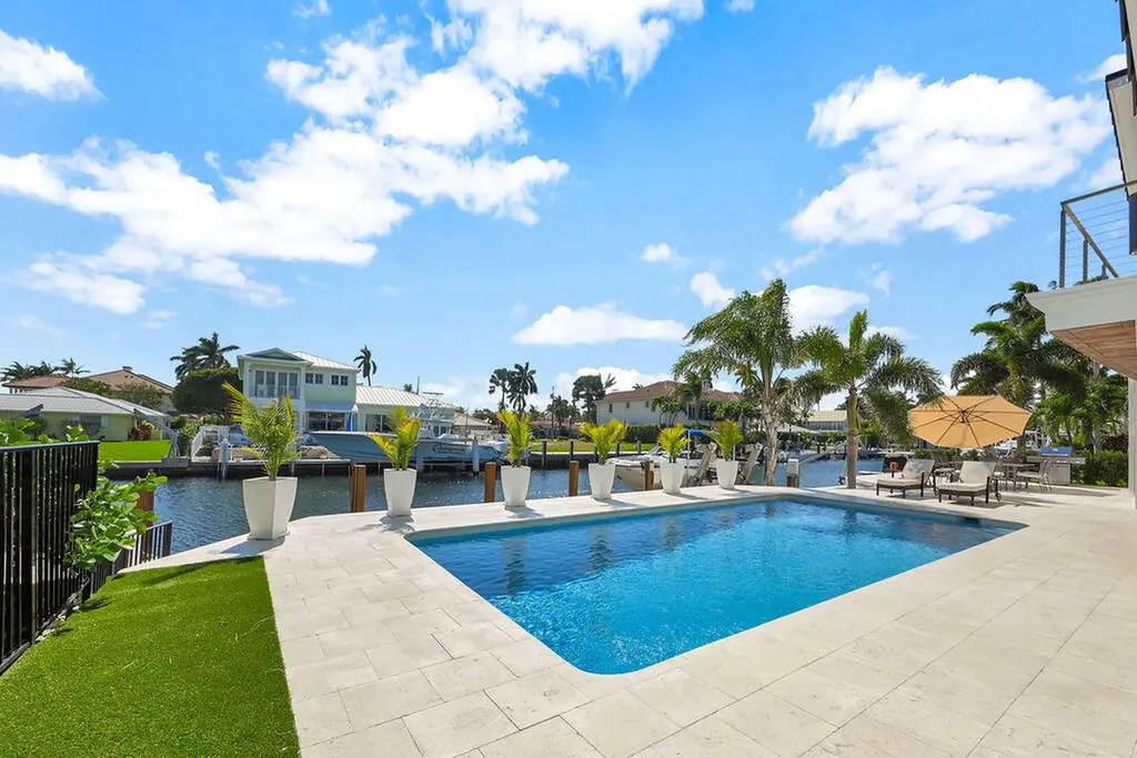 2888 NE 33rd Street Lighthouse Point FL 33064